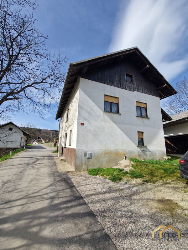 Lokacija: Gorenjska, Kranj, Letenice