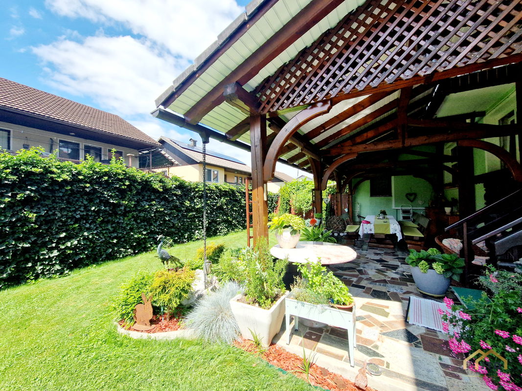 Lokacija: Gorenjska, Kranj, Mlaka pri Kranju