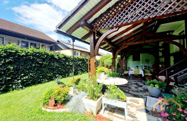 Lokacija: Gorenjska, Kranj, Mlaka pri Kranju