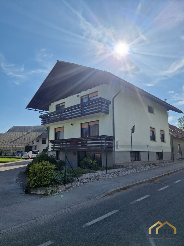 Lokacija: Gorenjska, Šenčur, Prebačevo