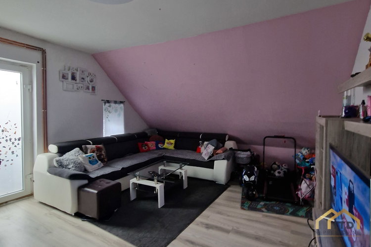 Lokacija: Ljubljana okolica, Mengeš, Mengeš