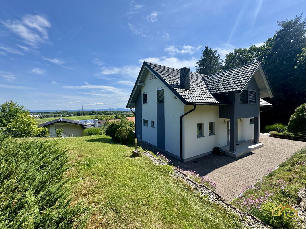 Lokacija: Podravska, Hoče - Slivnica, Radizel