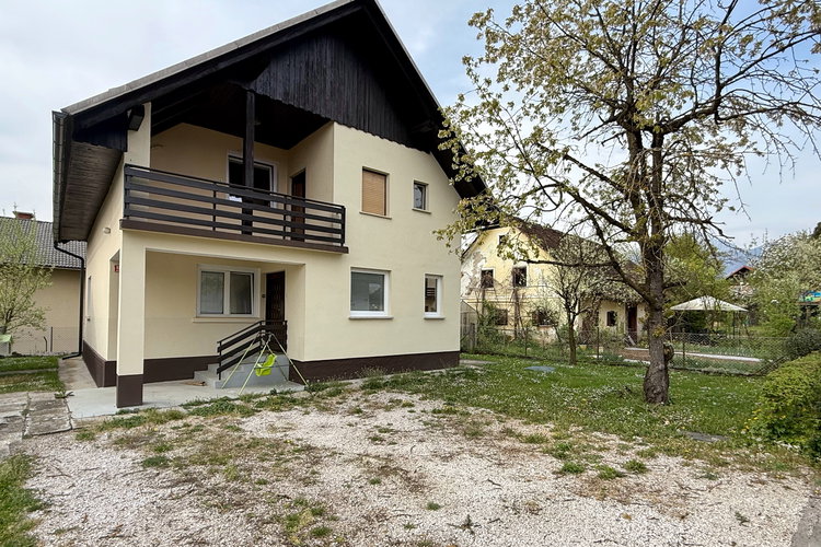 Lokacija: Gorenjska, Kranj, Britof