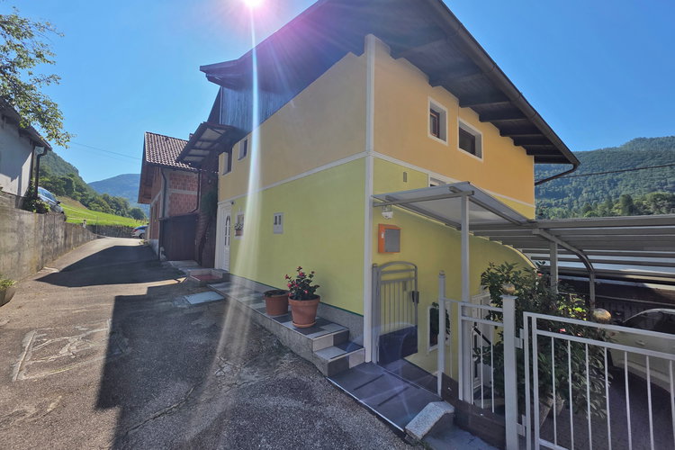 Location: Goriška, Tolmin, Grahovo ob Bači
