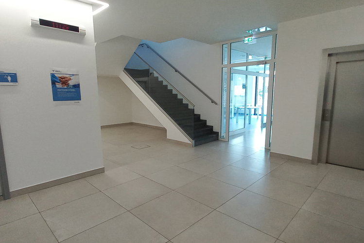 Nepremičnina: Prodaja, Poslovni prostor, Poslovni kompleks Lokacija: Podravska, Maribor, Tezno