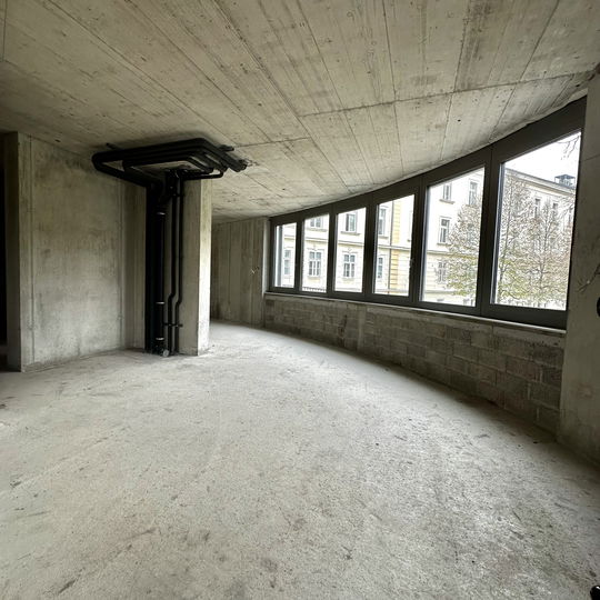 Nepremičnina: Prodaja, Poslovni prostor, Prostor za storitve Lokacija: Ljubljana mesto, Center, Okolica