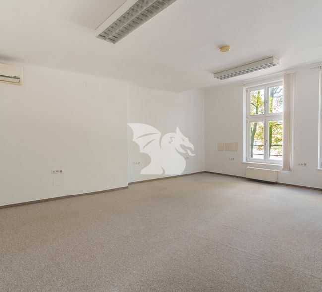 Lokacija: Ljubljana, Center, Center