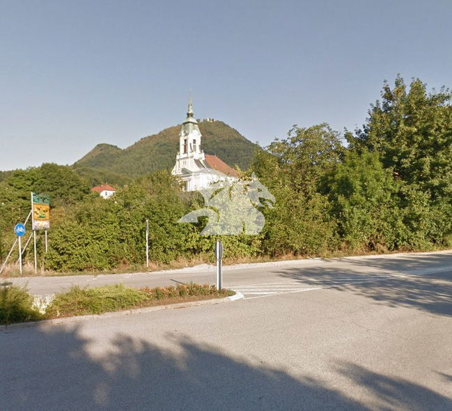 Lokacija: Ljubljana, Šiška, Šmartno pod Šmarno goro