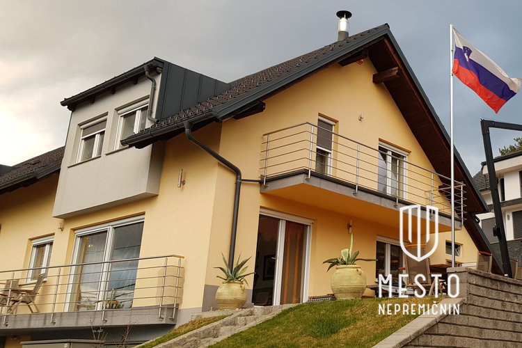 Lokacija: Ljubljana okolica, Škofljica, Gradišče nad Pijavo Gorico