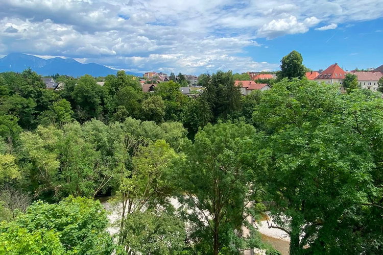Lokacija: Gorenjska, Kranj, Center