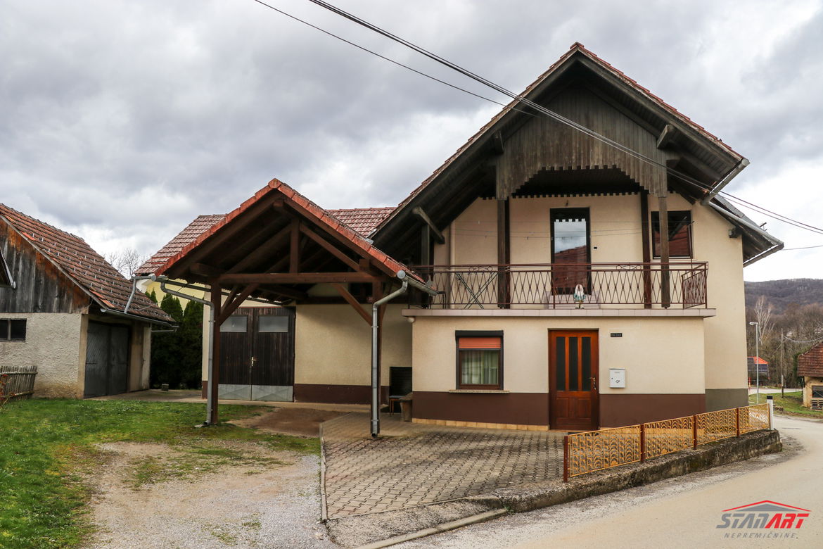 Lokacija: Jugovzhodna Slovenija, Metlika, Metlika