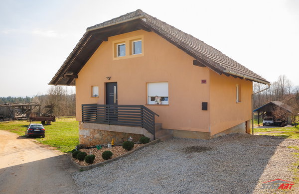 Lokacija: Jugovzhodna Slovenija, Semič, Semič