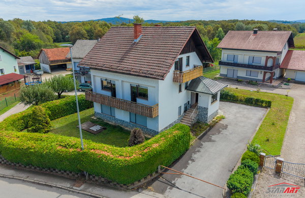 Lokacija: Jugovzhodna Slovenija, Metlika, Metlika