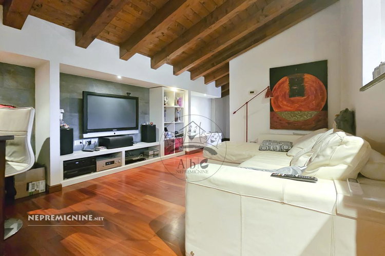 Location: Cittadinanza