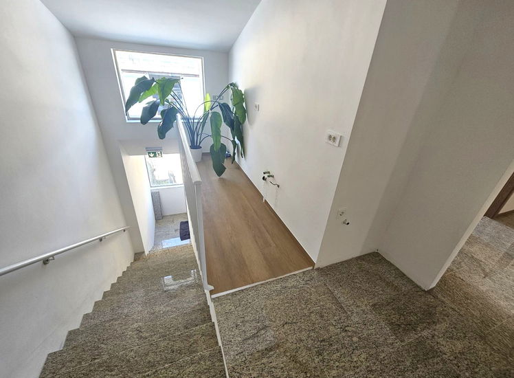 Lokacija: Obalno - kraška, Izola, Izola