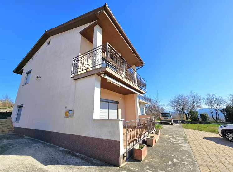 Lokacija: Obalno - kraška, Izola, Šared