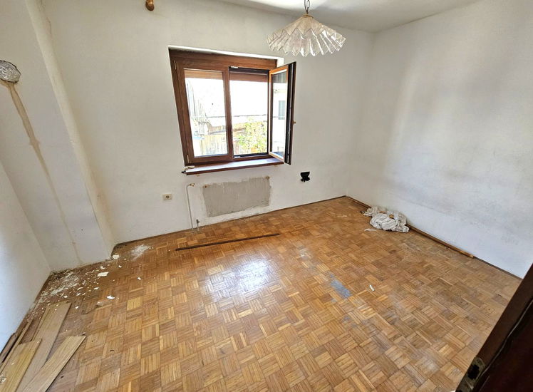 Lokacija: Notranjsko - kraška, Pivka, Pivka