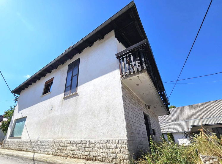 Lokacija: Notranjsko - kraška, Pivka, Pivka