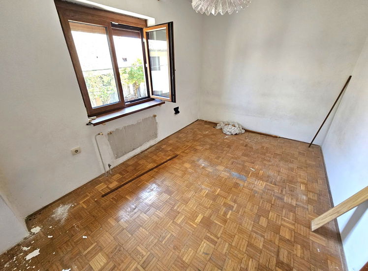 Lokacija: Notranjsko - kraška, Pivka, Pivka