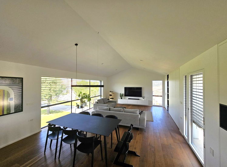 Lokacija: Obalno - kraška, Koper, Zgornje Škofije