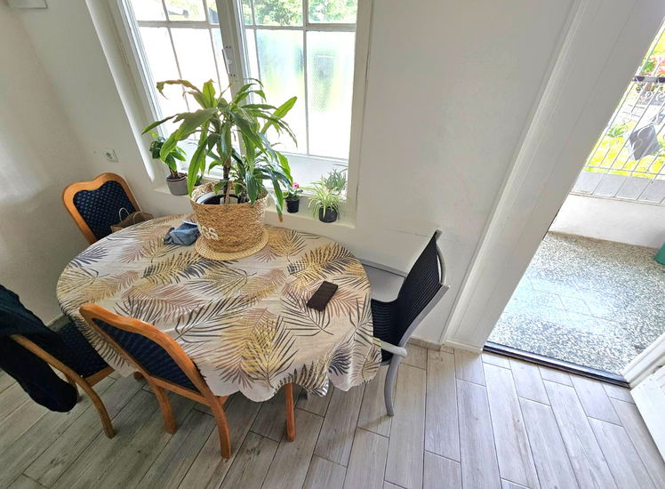 Lokacija: Obalno - kraška, Koper, Olmo