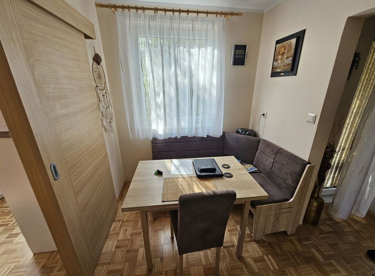Lokacija: Obalno - kraška, Koper, Markovec