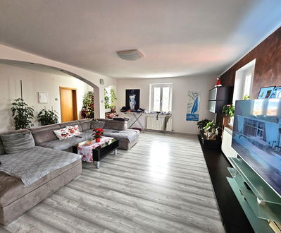 Lokacija: Obalno - kraška, Koper, Hrvatini