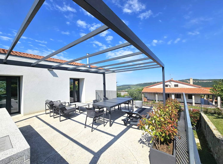 Lokacija: Obalno - kraška, Koper, Zgornje Škofije