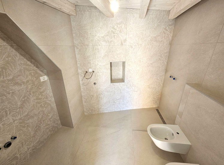 Lokacija: Obalno - kraška, Koper, Sveti Anton