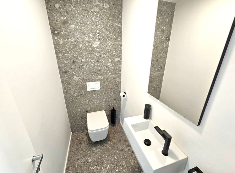 Lokacija: Obalno - kraška, Koper, Zgornje Škofije