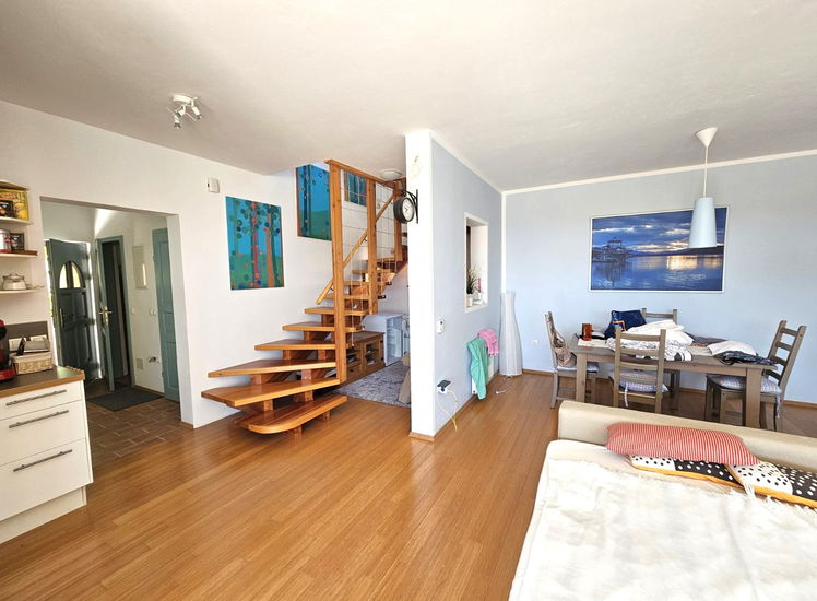 Lokacija: Obalno - kraška, Izola, Malija