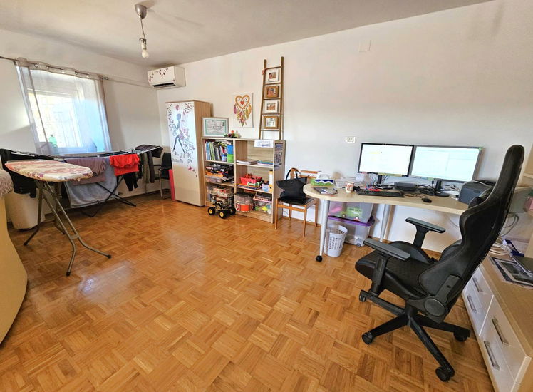 Lokacija: Obalno - kraška, Koper, Puče