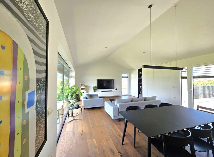 Lokacija: Obalno - kraška, Koper, Zgornje Škofije