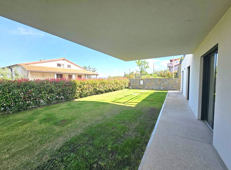 Lokacija: Obalno - kraška, Koper, Zgornje Škofije