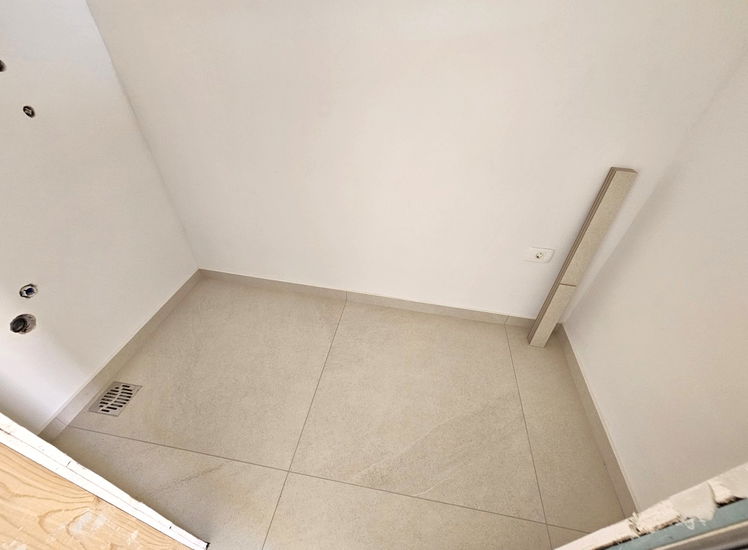 Lokacija: Obalno - kraška, Koper, Sveti Anton