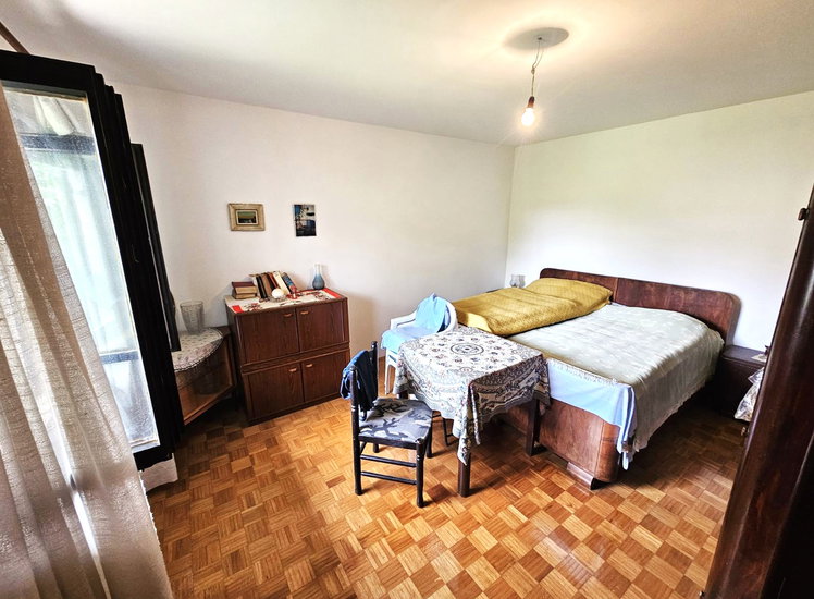 Lokacija: Obalno - kraška, Komen, Gorjansko