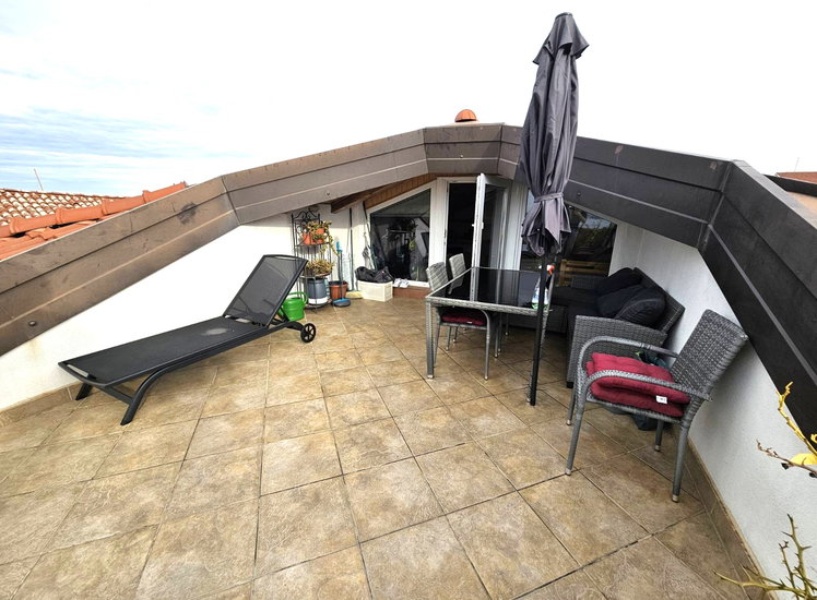 Lokacija: Obalno - kraška, Koper, Hrvatini