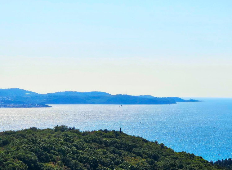 Lokacija: Obalno - kraška, Koper, Hrvatini