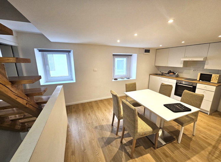 Lokacija: Obalno - kraška, Koper, Koštabona