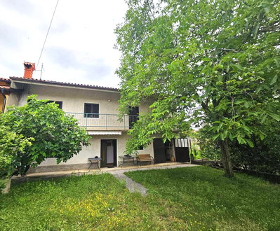 Lokacija: Obalno - kraška, Komen, Gorjansko