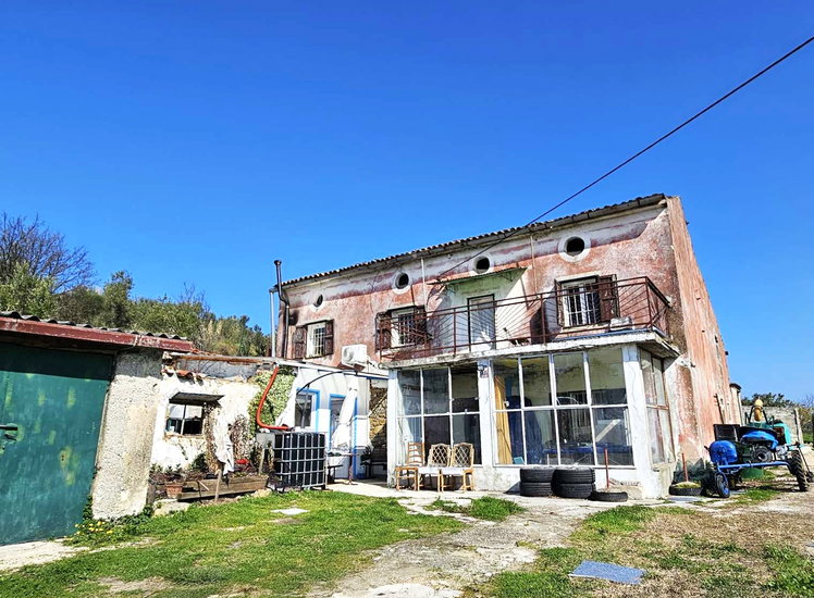 Lokacija: Obalno - kraška, Izola, Nožed