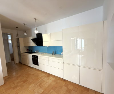 Lokacija: Obalno - kraška, Koper