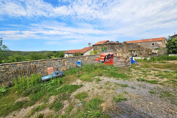 Lokacija: Obalno - kraška, Hrpelje - Kozina, Ocizla