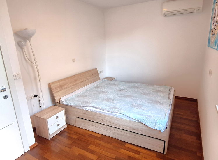 Lokacija: Obalno - kraška, Koper, Kolomban