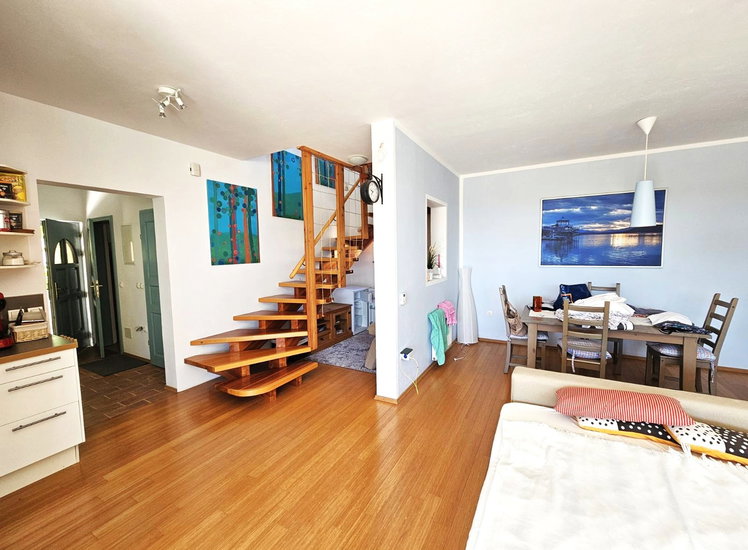 Lokacija: Obalno - kraška, Izola, Malija