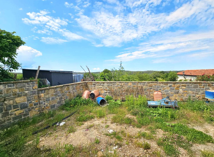 Lokacija: Obalno - kraška, Hrpelje - Kozina, Ocizla