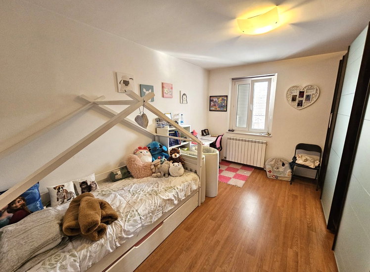 Lokacija: Obalno - kraška, Koper, Hrvatini