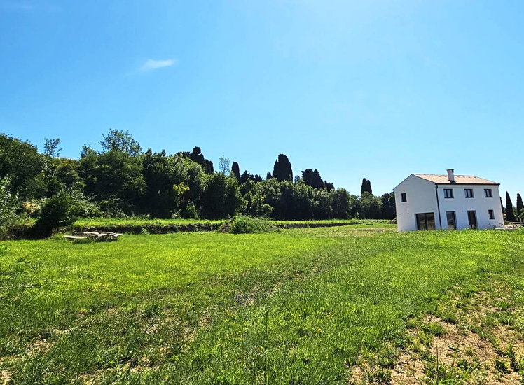 Lokacija: Obalno - kraška, Koper, Kolomban