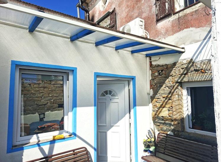 Lokacija: Obalno - kraška, Izola, Nožed