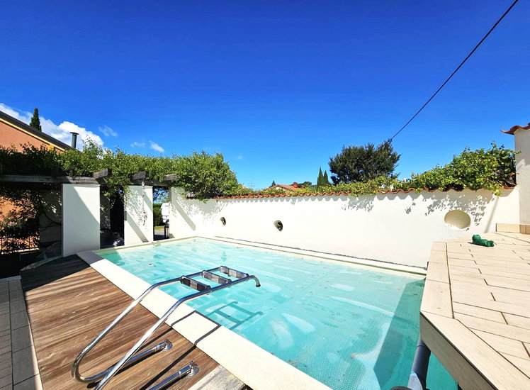 Lokacija: Obalno - kraška, Izola, Malija